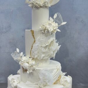 Classic wedding cake